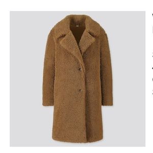 Brown teddy pole-lined peacoat by Uniqlo